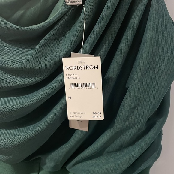 Emerald colored one shoulder jumpsuit - Picture 3 of 3